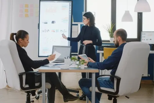 Pioneering data revolution for business growth with analytics